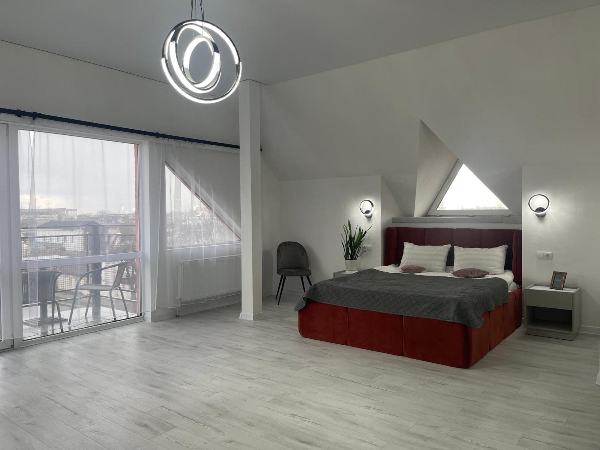 Hotel Femina جيتومير المظهر الخارجي الصورة